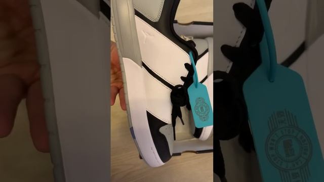 Кроссовки Nike Air Jordan NU RETRO 1 low. POIZON оригинал смотреть онлайн