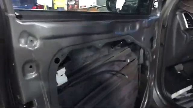 Hyundai Tucson комплексная шумоизоляция Комфортмат проделана для достижения максимального эффекта смотреть онлайн