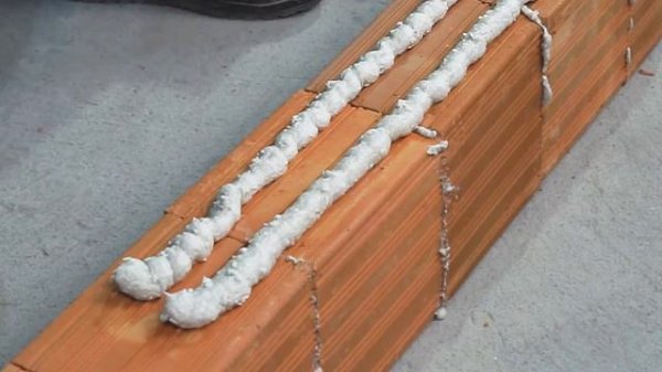 Somafix клей-пена для кирпичной кладки & газобетона - S919