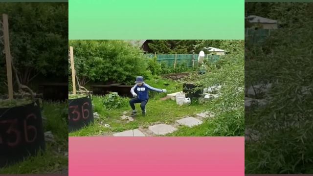 Калинка. Русская праздничная в исполнении юных танцоров хореографической студии "Карусель" смотреть онлайн