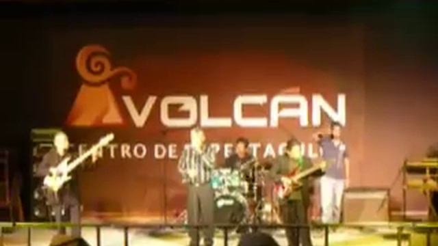 el volcan artemio de los muecas смотреть онлайн