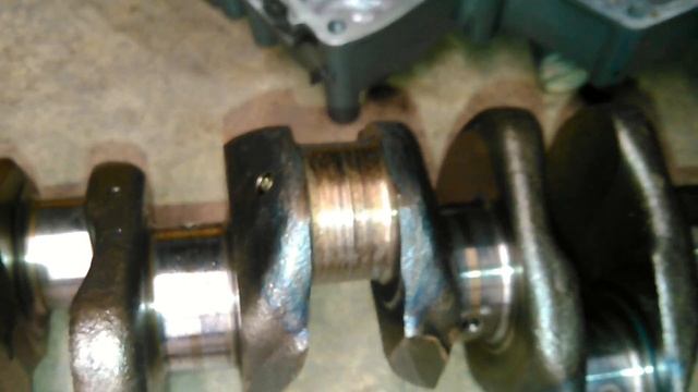 Kubota D722 3 cyl Diesel rebuild out of a Toro Dingo смотреть онлайн