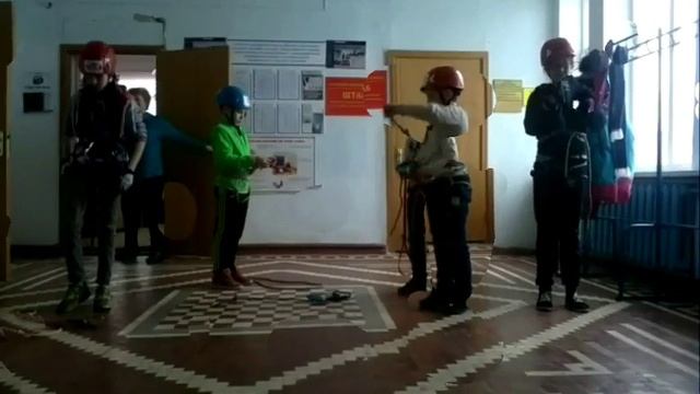 Тренировка аварийная обвязка из куска веревки смотреть онлайн