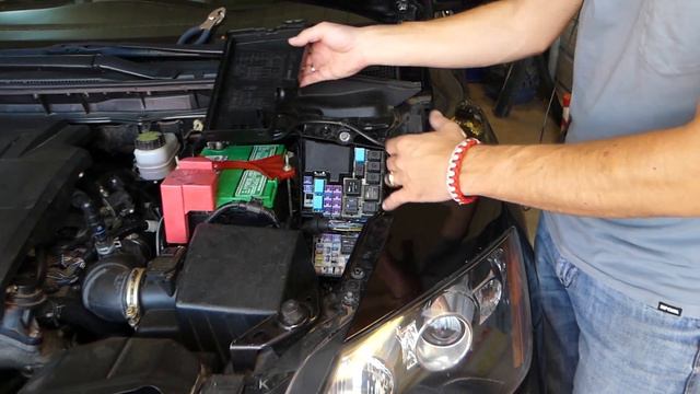 ENGINE STARTER RELAY LOCATION REPLACEMENT MAZDA CX-7 CX7. CAR NOT STARTING смотреть онлайн