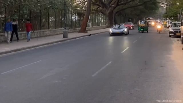 McLaren 720s in INDIA | Public REACTIONS and ACCELERATION! смотреть онлайн