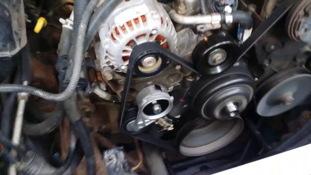 1999 GMC Yukon or Tahoe WATER PUMP start up after install Serpentine belt смотреть онлайн