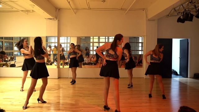 Dança Montreal Zouk lady styling fusion - choreographed by Sylvie смотреть онлайн