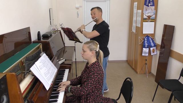 15. РНП - Ходит зайка по саду (Обр. Ю. Гараниковой, К.Пановой) смотреть онлайн