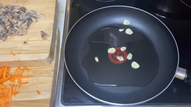 Супер закуска!!!! Грибы вешенки в соевом соусе постное блюдо смотреть онлайн