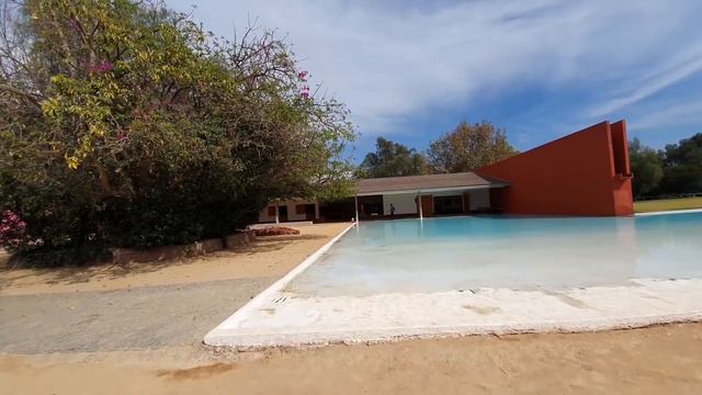 OBRAS MAESTRAS | CUADRA SAN CRISTÓBAL - LUIS BARRAGÁN смотреть онлайн