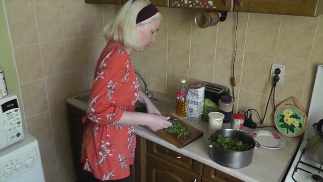 Рецепт салата из творога, рукколы, шпината и черемши смотреть онлайн