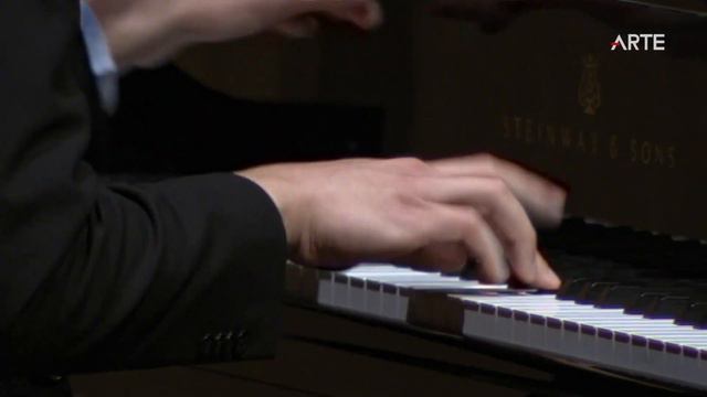 F. 쇼팽 - 전주곡 Op.28 No.16 (이반 크르판) смотреть онлайн