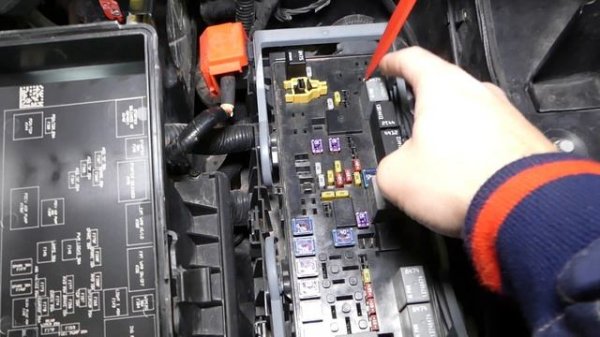 DODGE JOURNEY DOES NOT START NO CRANK STARTER RELAY LOCATION REPLACEMENT FIAT FREEMONT