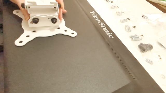 Old PC Monitor New Look ? | Unboxing New Stand смотреть онлайн