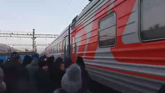 Поехал наш внук на службу. Хорошей им дороги , а мы будем ждать домой!!!