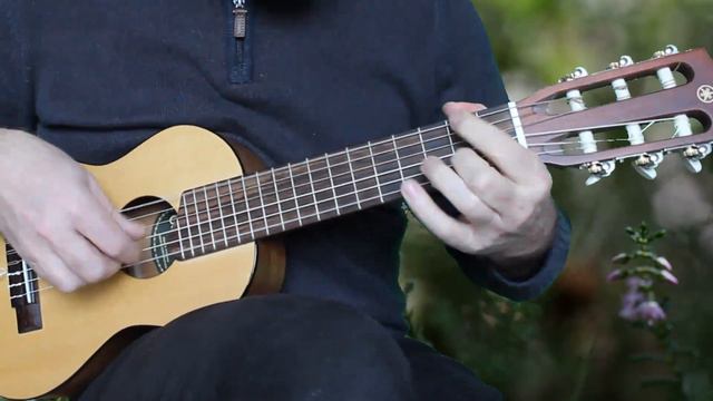 J.S. Bach Bourrée - Guitalele Cover - Yamaha GL1 смотреть онлайн