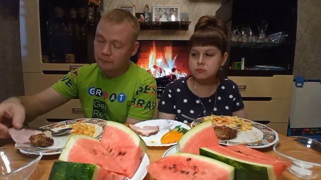 Мукбанг. Макароны с котлетой + арбуз на десерт | Mukbang. Pasta With Cutlet + Watermelon For Desser