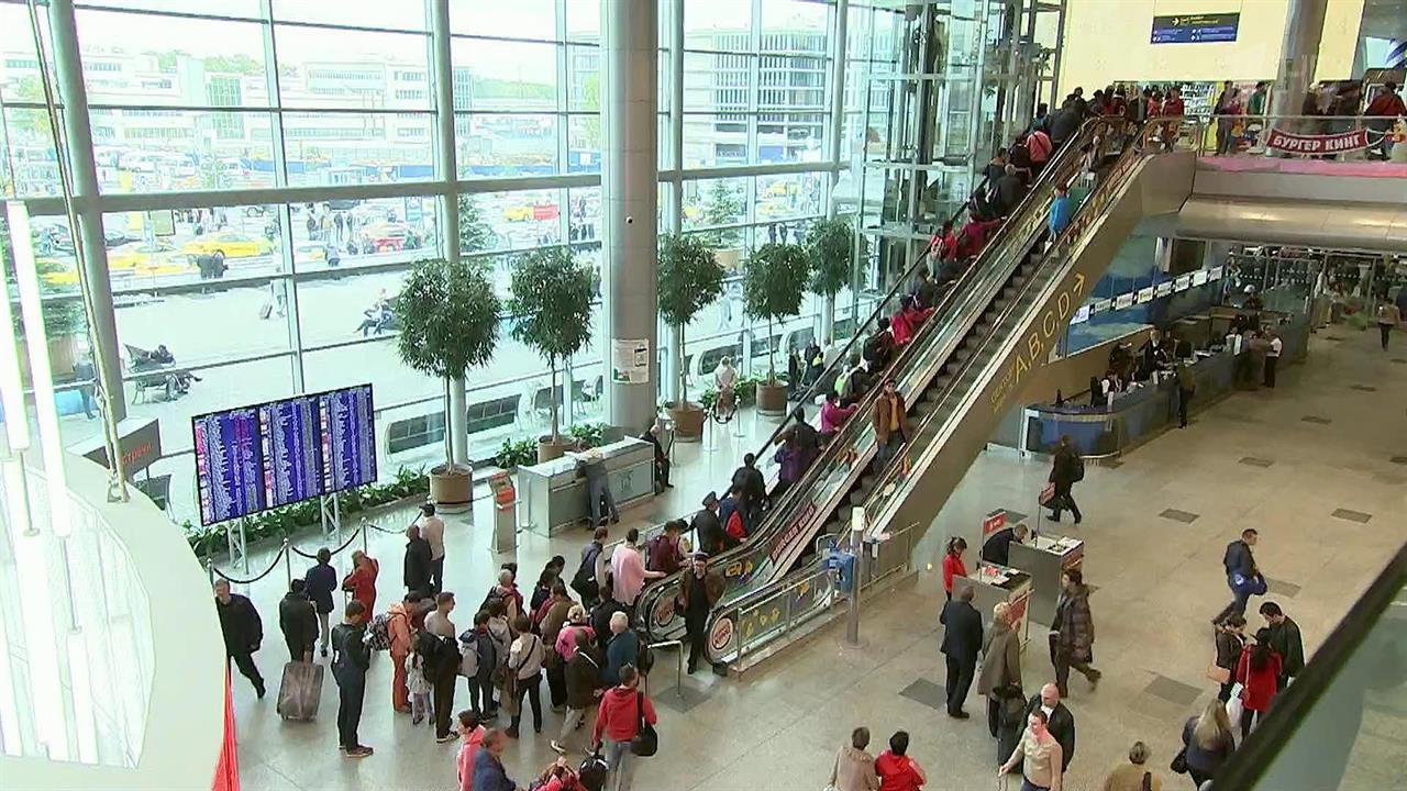 Сто тысяч человек могут пострадать из-за проблем ВИМ-Авиа