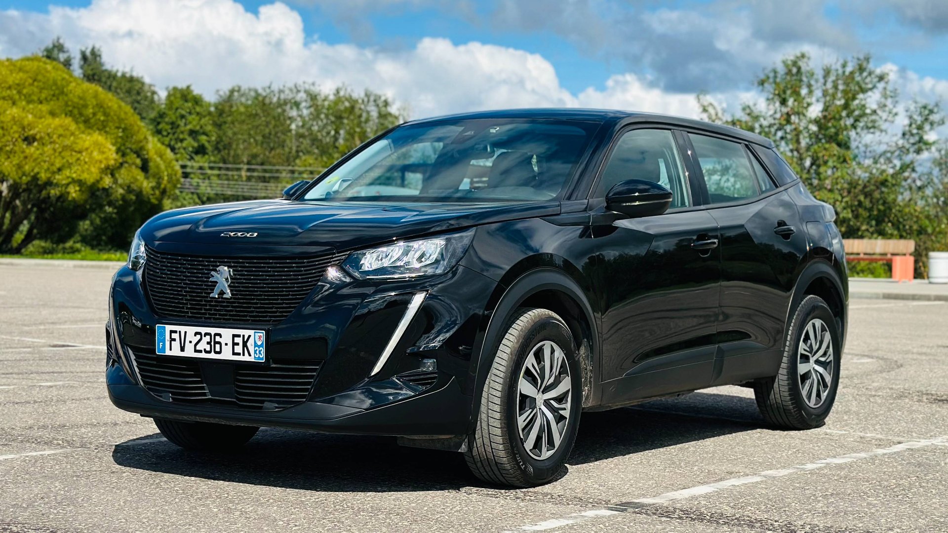 Компактный кроссовер от PSA. Peugeot 2008. смотреть онлайн