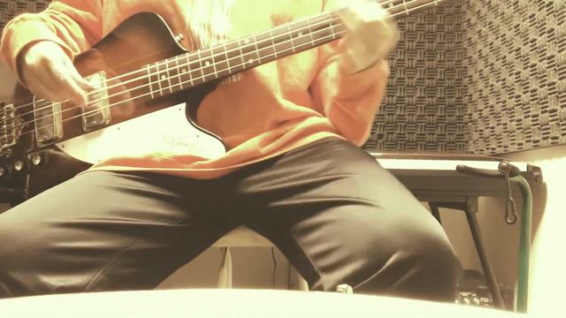 Orville by Gibson Thunderbird смотреть онлайн