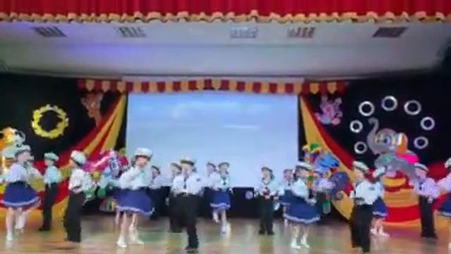 Хореографический ансамбль ГРАЦИЯ, 6 лет, танец "ОЗОРНЫЕ МОРЯКИ" смотреть онлайн