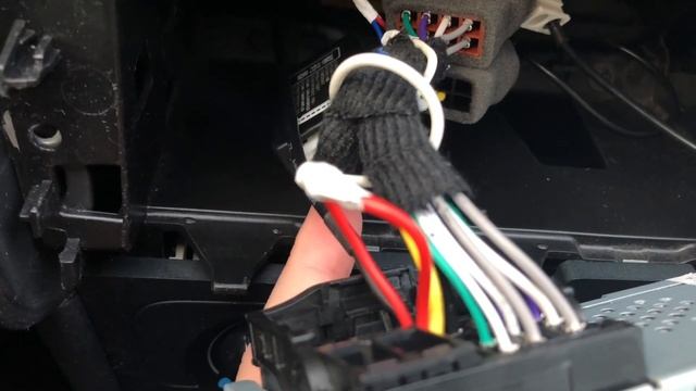 Unboxing e instalacion radio RCD330 Plus CarPlay VW POLO/VENTO/JETTA смотреть онлайн