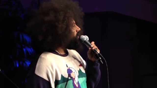 Hilarious, Talented Improviser: Reggie Watts at TEDxUSC 2012 смотреть онлайн
