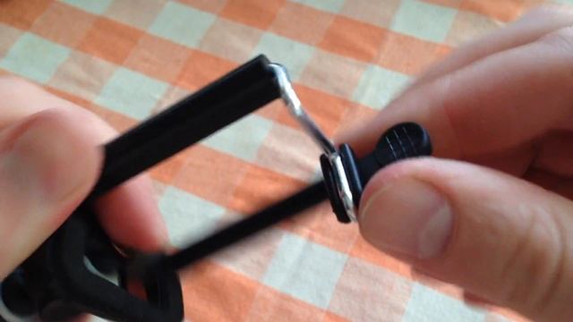 Шарнирный держатель смотреть онлайн