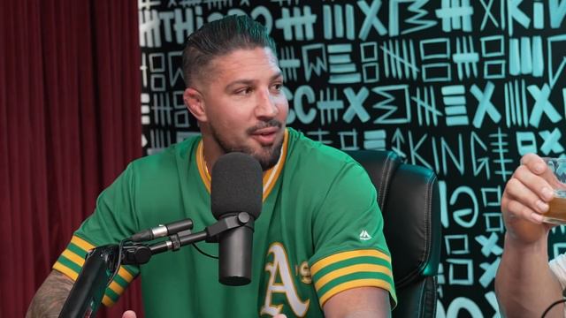 Matt Mitrione - Fight Night Flashbacks w/ Brendan Schaub смотреть онлайн