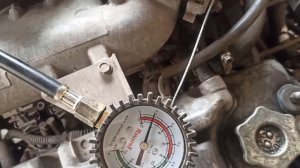 Ваз 2110,11,12 с объемом 1,5 литра проверка давления топливного насоса манометром