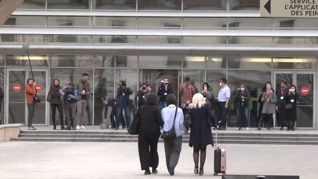 Chilean suspected of murdering Japanese girlfriend arrives at French court | AFP смотреть онлайн