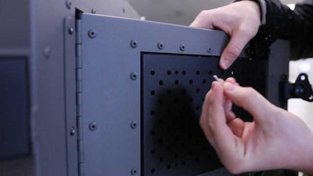 How to Install a Door Guard on the High Anxiety Impact Dog Crate смотреть онлайн