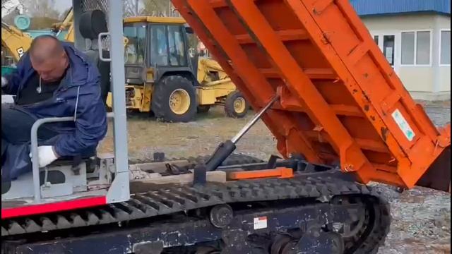 КАРЬЕРНЫЙ САМОСВАЛ HITACHI CG35 смотреть онлайн