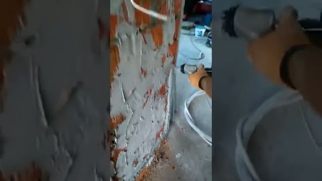 Процесс нанесения штукатурной смеси механизированным способом смотреть онлайн