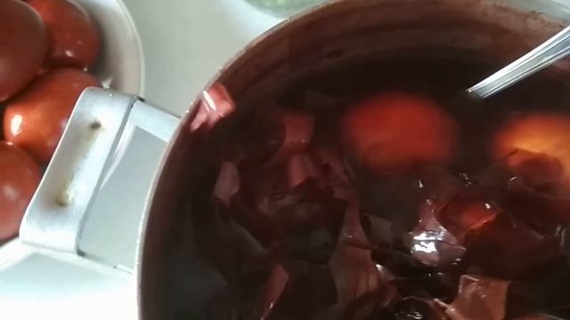 Не спешите выливать полезные отвары! Луковая шелуха.//Do not rush to pour out useful decoctions!// смотреть онлайн