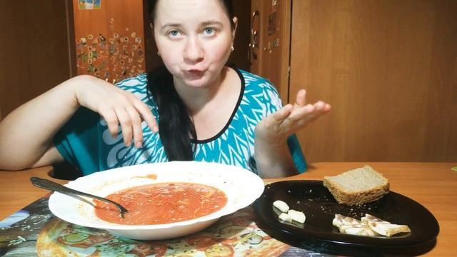ем борщ ?/сало/мукбанг смотреть онлайн