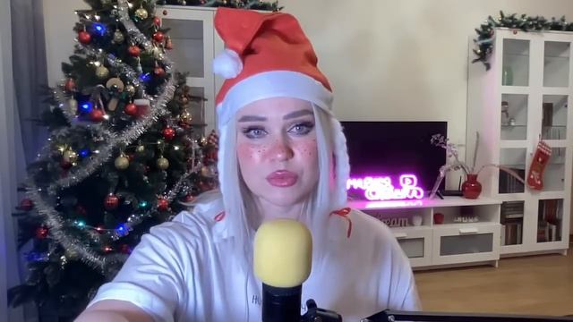 13.12.2022 | Маруся на СТРИМЕ | Читаем новогодние фф смотреть онлайн