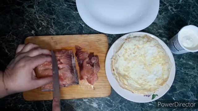 Деревенский НОВОГОДНИЙ стол// вкусные РУЛЕТИКИ// Солим вкусно Горбушу/удивить Гостей проще простого смотреть онлайн