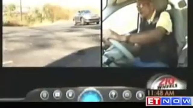 Review of Renault's 'Fluence' E4 - ZigWheels смотреть онлайн