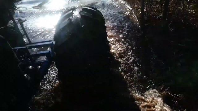 Болтоход Киркар. 6 человек на борту)) смотреть онлайн