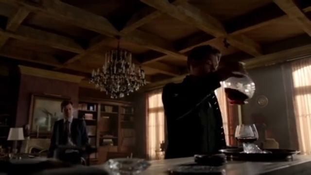 The Originals Hayley And Freya Fight Aurora