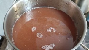 варю сироп из сосновых шишек плюс побеги.