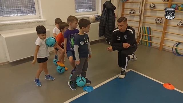Футбольная школа «Олимпик-2020». Тренировка в филиале «Мишутка» 4-6 лет смотреть онлайн