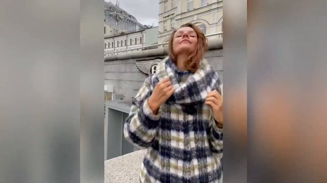 Дизайнерское пальто из Итальянской шерсти с мохером Александры Майской смотреть онлайн