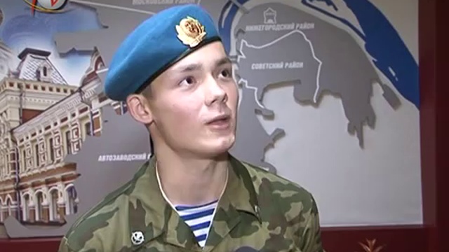 Лагерь "Хочу стать десантником" смотреть онлайн