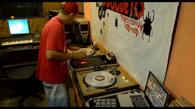 Scratch Beat Juggling DJ Jack rotina Traktor 2.6 смотреть онлайн
