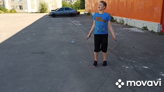 Как научиться прыгать на скакалке. День 5 смотреть онлайн
