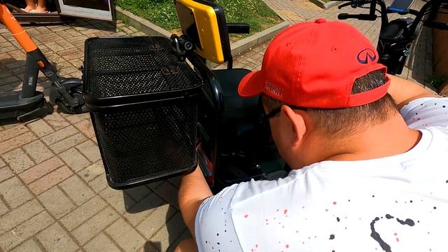 Опять шторм в Адлере--прогулка на катамаране в грозу-- на трицикле в Олимпийский парк смотреть онлайн