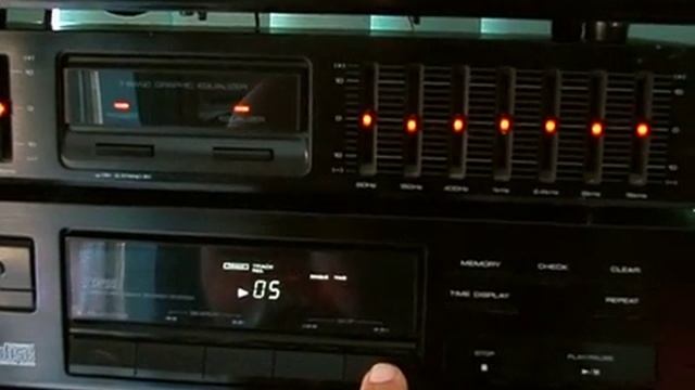 Kenwood amp , Cd player , Tuner & Equilizer on Ebay 10/01/2013 смотреть онлайн