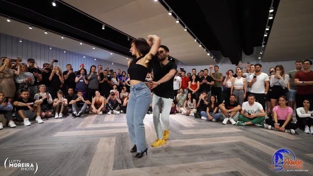 Marco & Sara @ Esencia Paradise [Daniel Santacruz - Envenenao] смотреть онлайн